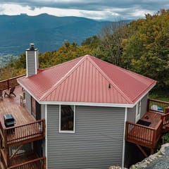Head in the Clouds Cabin